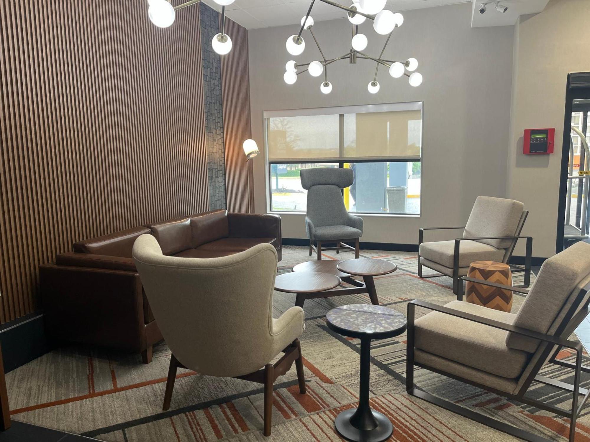 Four Points By Sheraton College Park Atlanta Airport Forest Park Exteriör bild